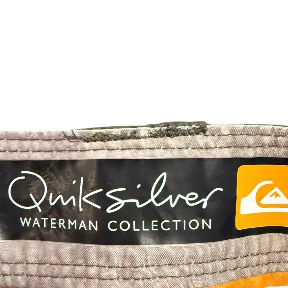 Quiksilver Men’s Waterman olive green board shorts, swim, some stretch Size 38
